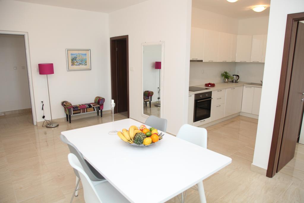 Apartments Mare 그라다츠 외부 사진